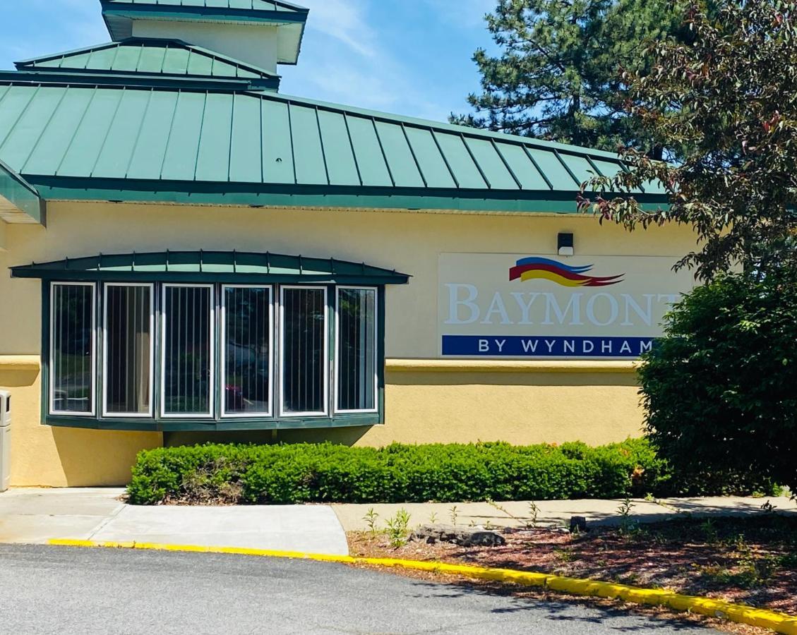 Hotel Baymont By Wyndham Latham Albany Airport Extérieur photo