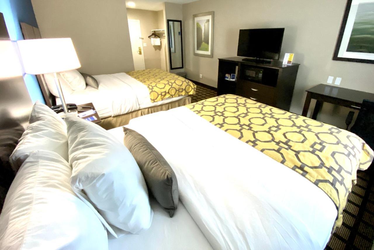 Hotel Baymont By Wyndham Latham Albany Airport Extérieur photo
