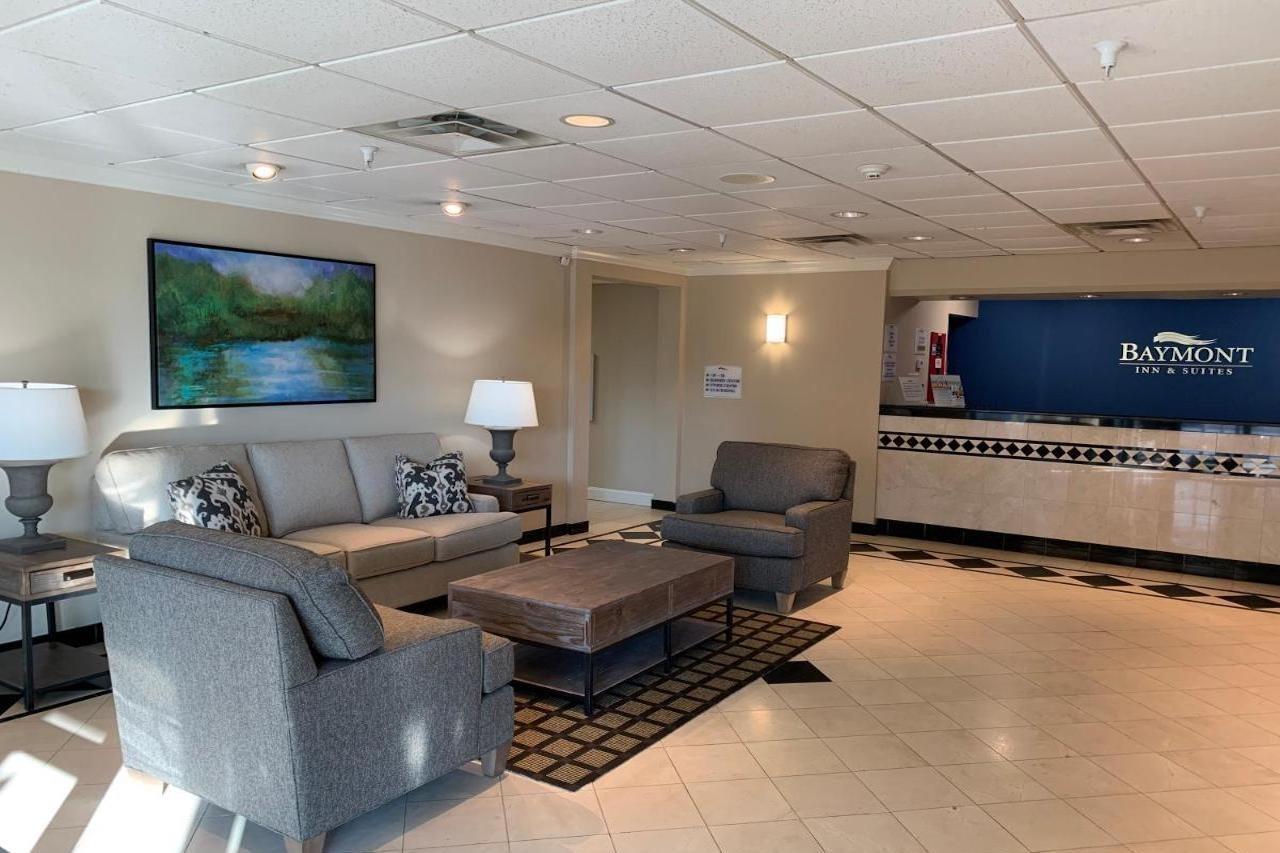 Hotel Baymont By Wyndham Latham Albany Airport Extérieur photo