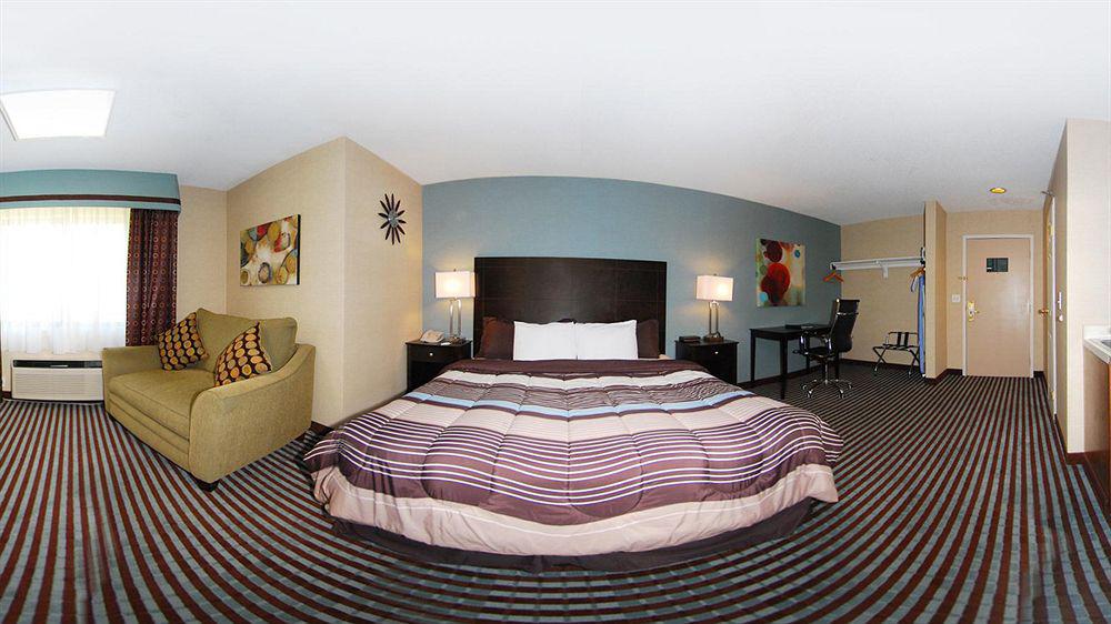 Hotel Baymont By Wyndham Latham Albany Airport Extérieur photo